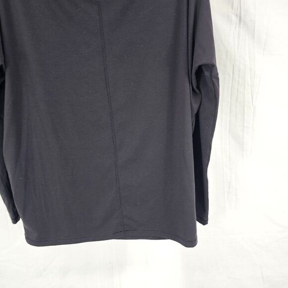 Athleta Essence Flow Top Womens Medium Black Long Sleeve Crew Neck Lightweight - Picture 5 of 7